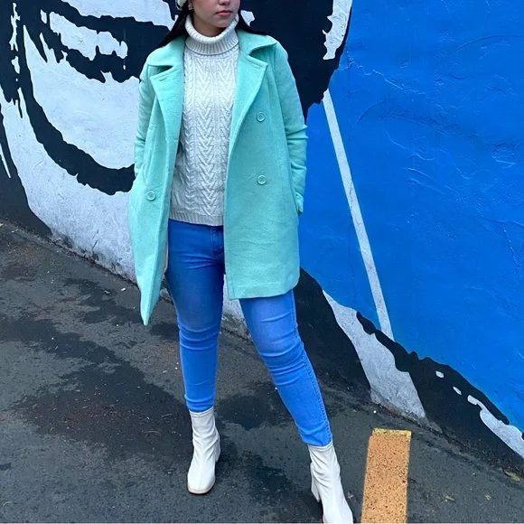 Light green trench coat - Picture 5 of 5